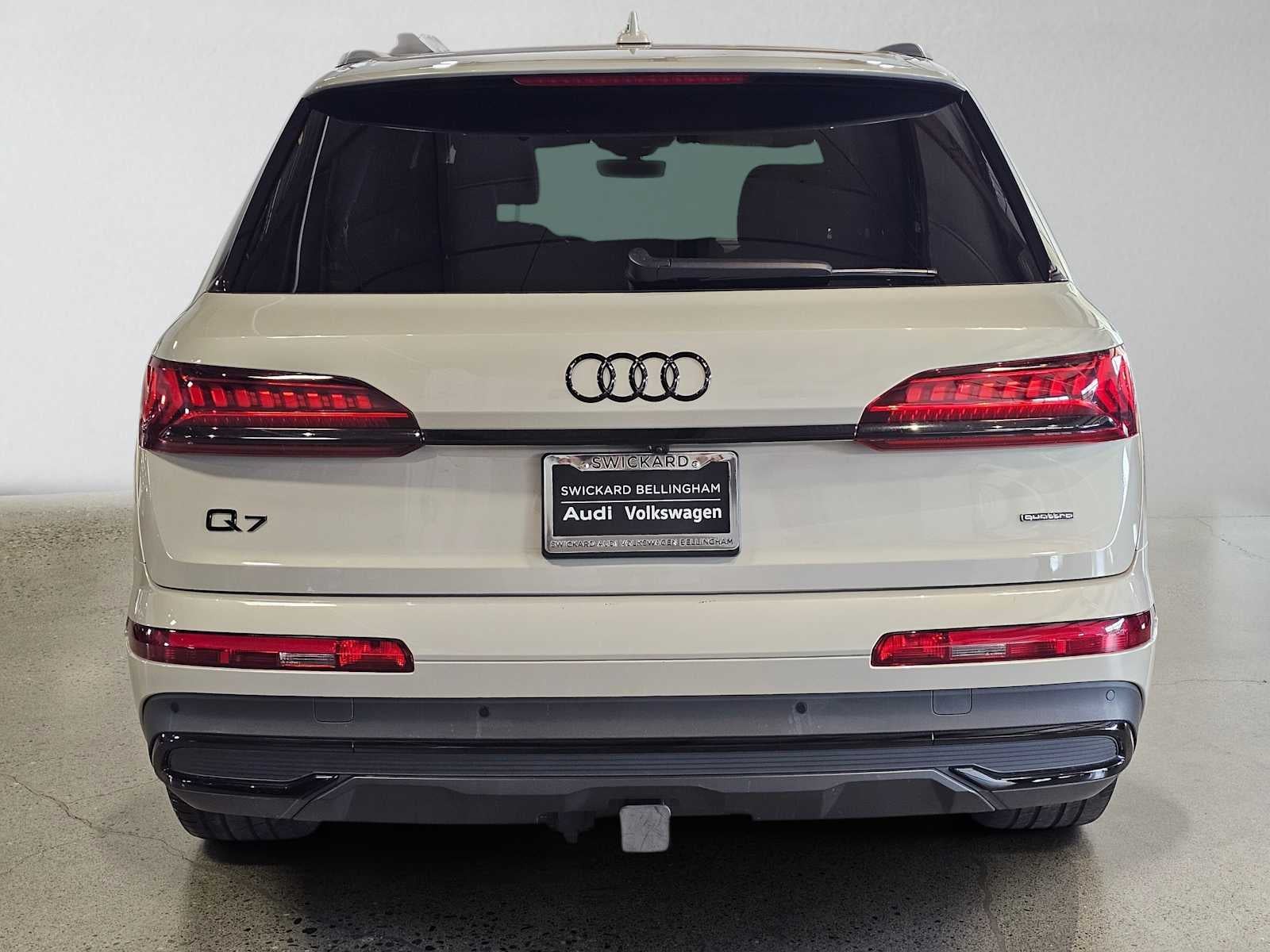 2023 Audi Q7 Premium Plus