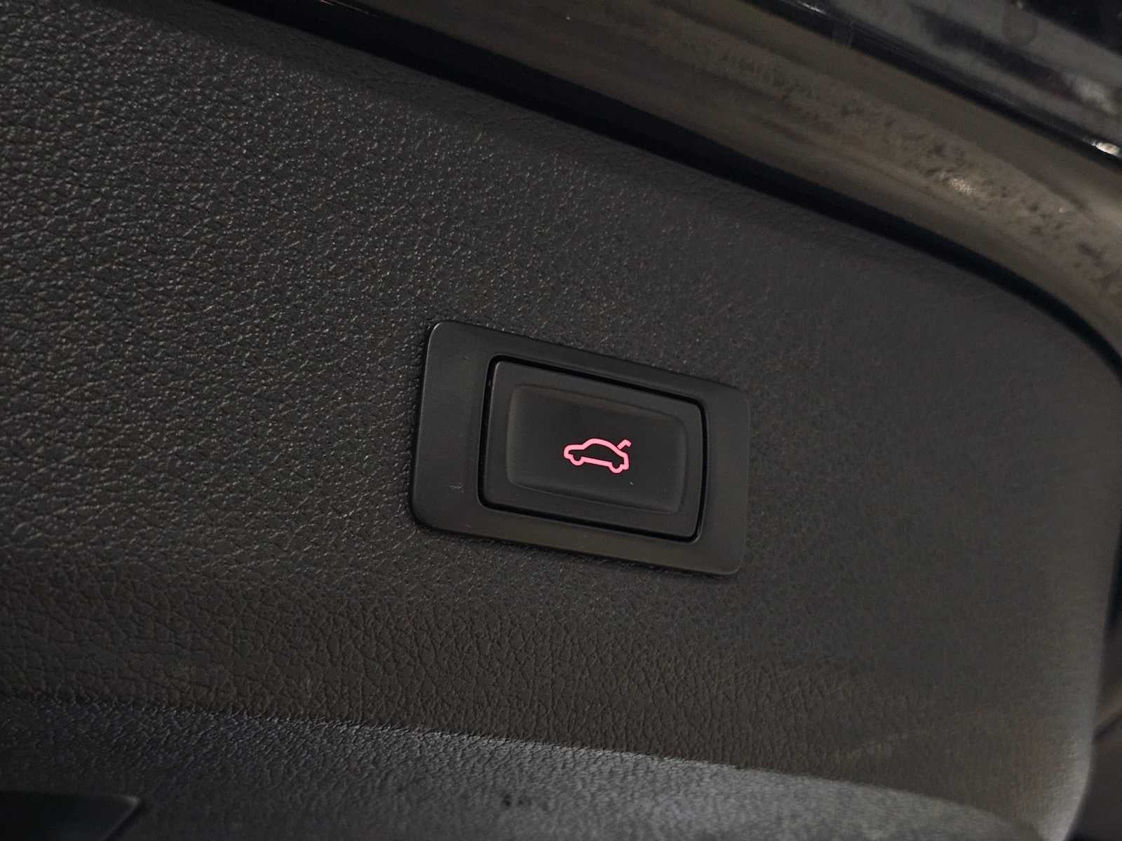 2014 Audi Q7 quattro 4dr 3.0L TDI Premium Plus