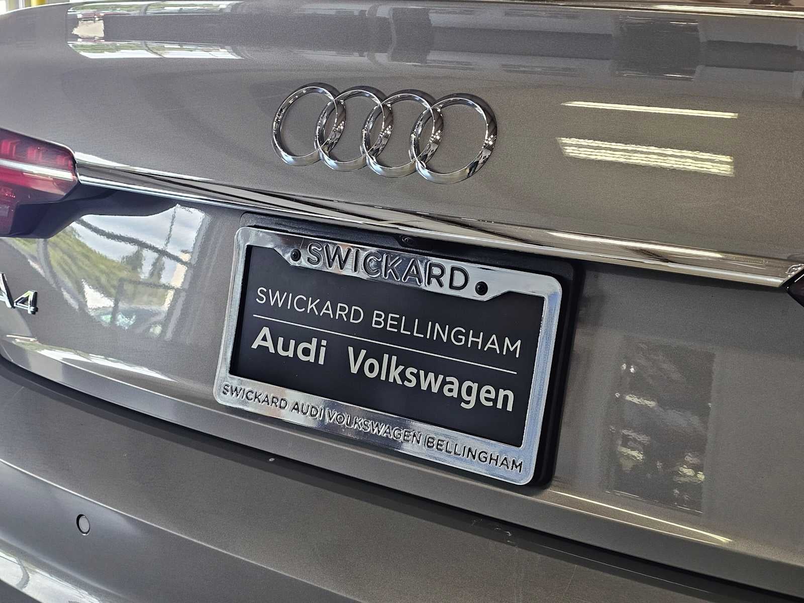 2024 Audi A4 S line Premium Plus 45 TFSI quattro