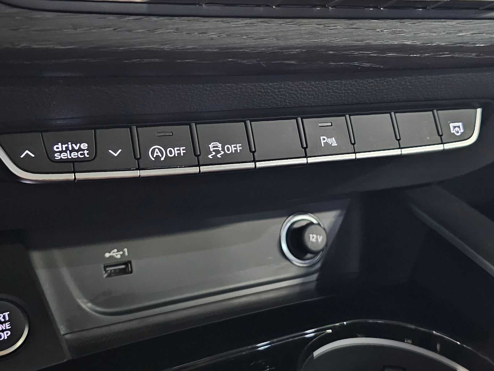 2024 Audi A4 S line Premium Plus 45 TFSI quattro