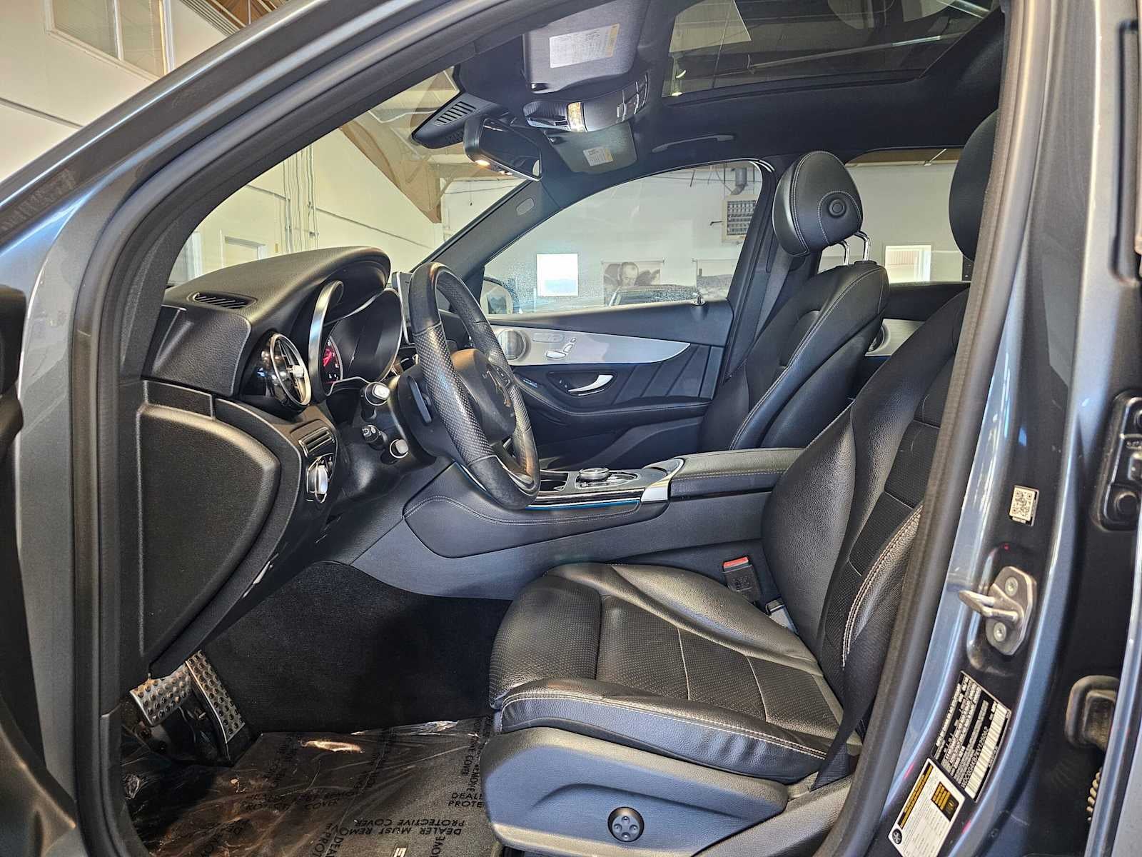 2019 Mercedes-Benz GLC 300 GLC 300