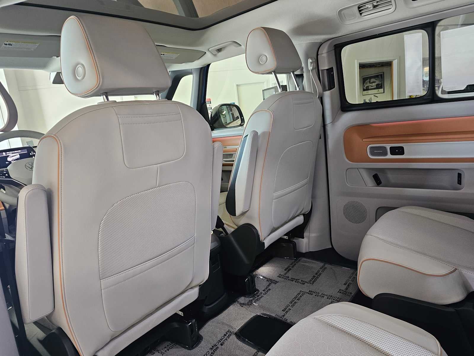 2025 Volkswagen ID. Buzz 1st Edition 4MOTION w/Two-Tone