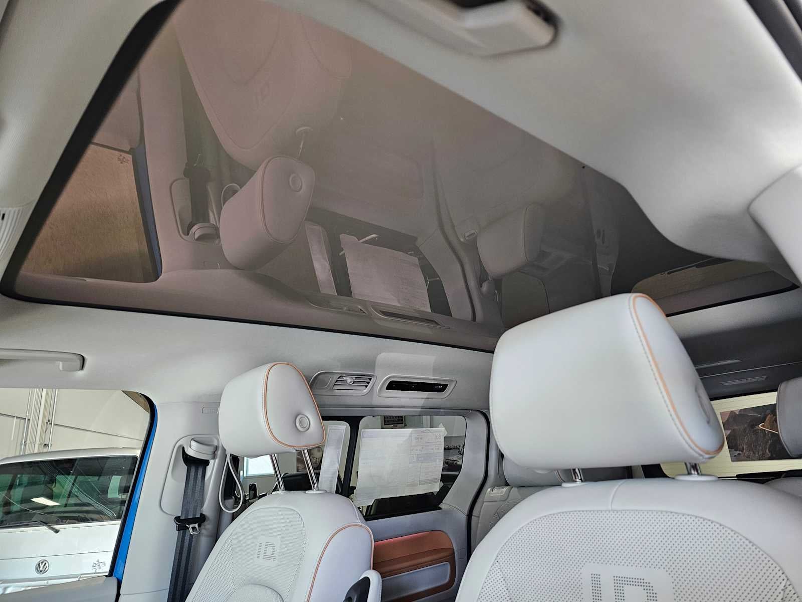 2025 Volkswagen ID. Buzz 1st Edition 4MOTION w/Two-Tone