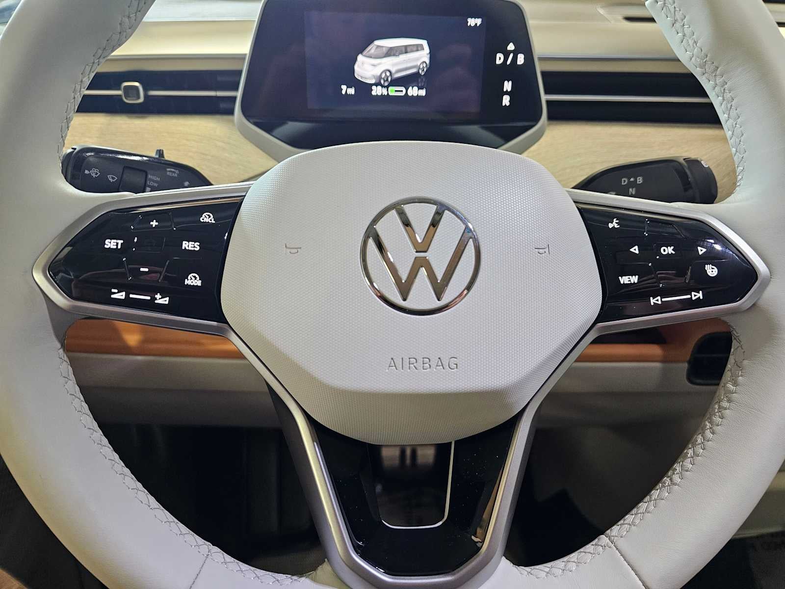 2025 Volkswagen ID. Buzz 1st Edition 4MOTION w/Two-Tone