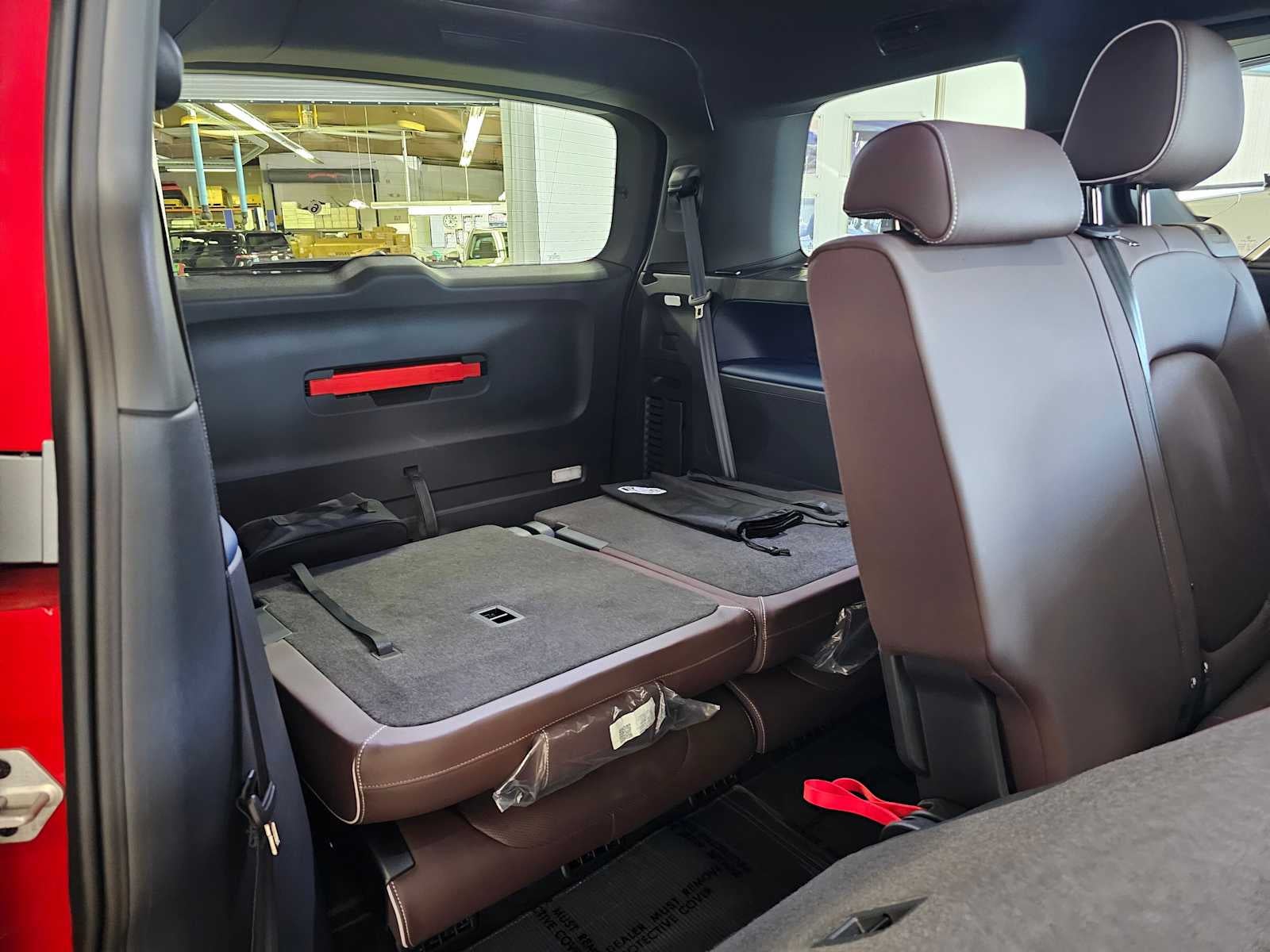 2025 Volkswagen ID. Buzz Pro S RWD w/Two-Tone