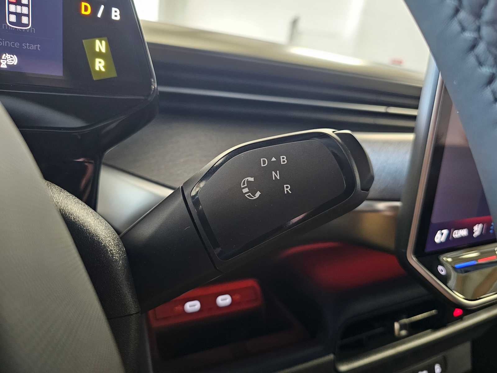 2025 Volkswagen ID. Buzz Pro S RWD w/Two-Tone