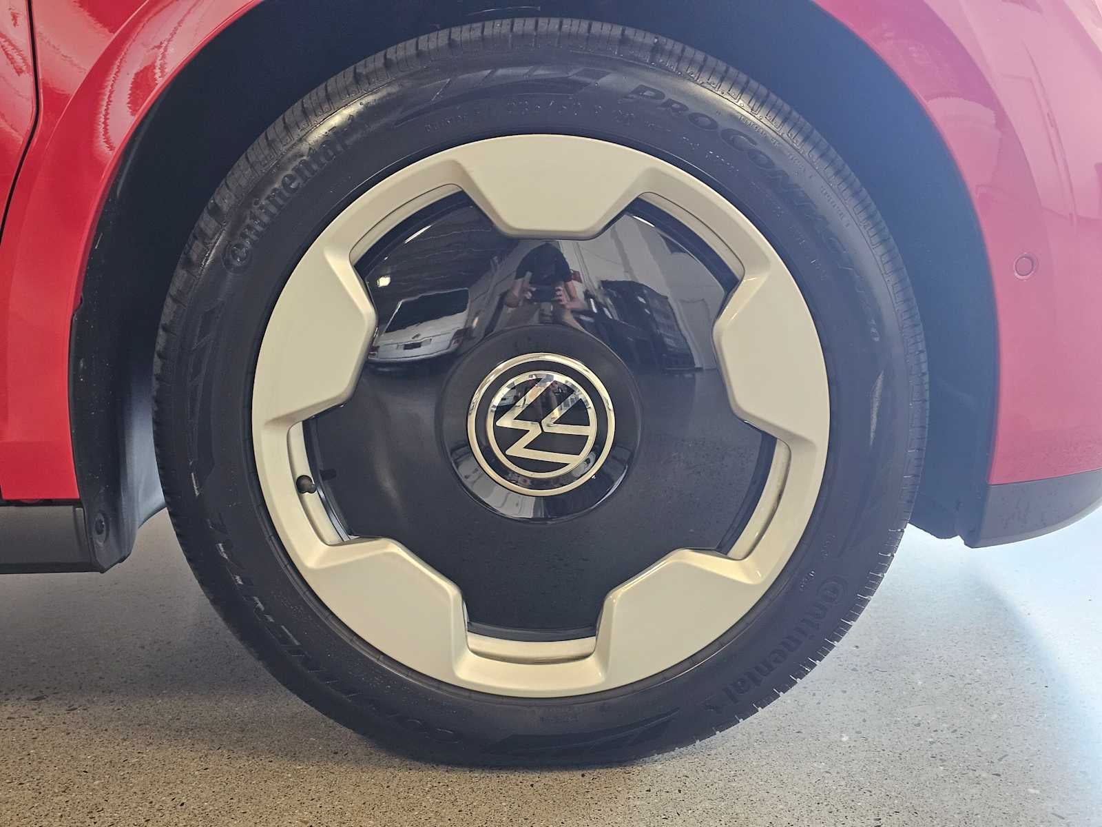 2025 Volkswagen ID. Buzz Pro S RWD w/Two-Tone