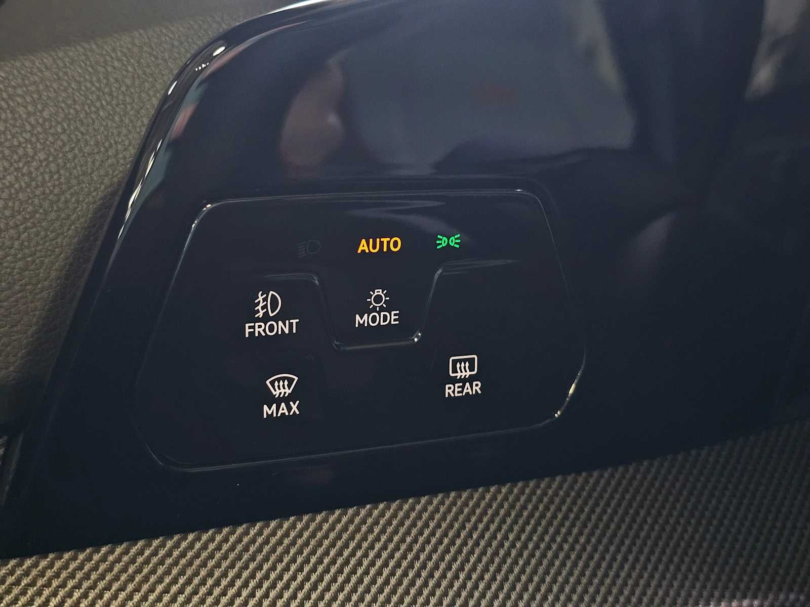 2026 Volkswagen Golf GTI 2.0T SE DSG