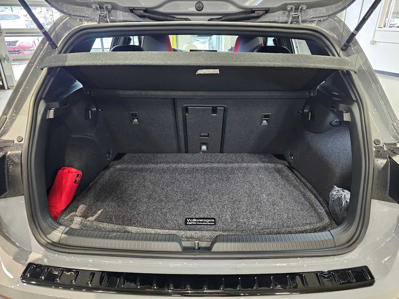 2026 Volkswagen Golf GTI 2.0T SE DSG