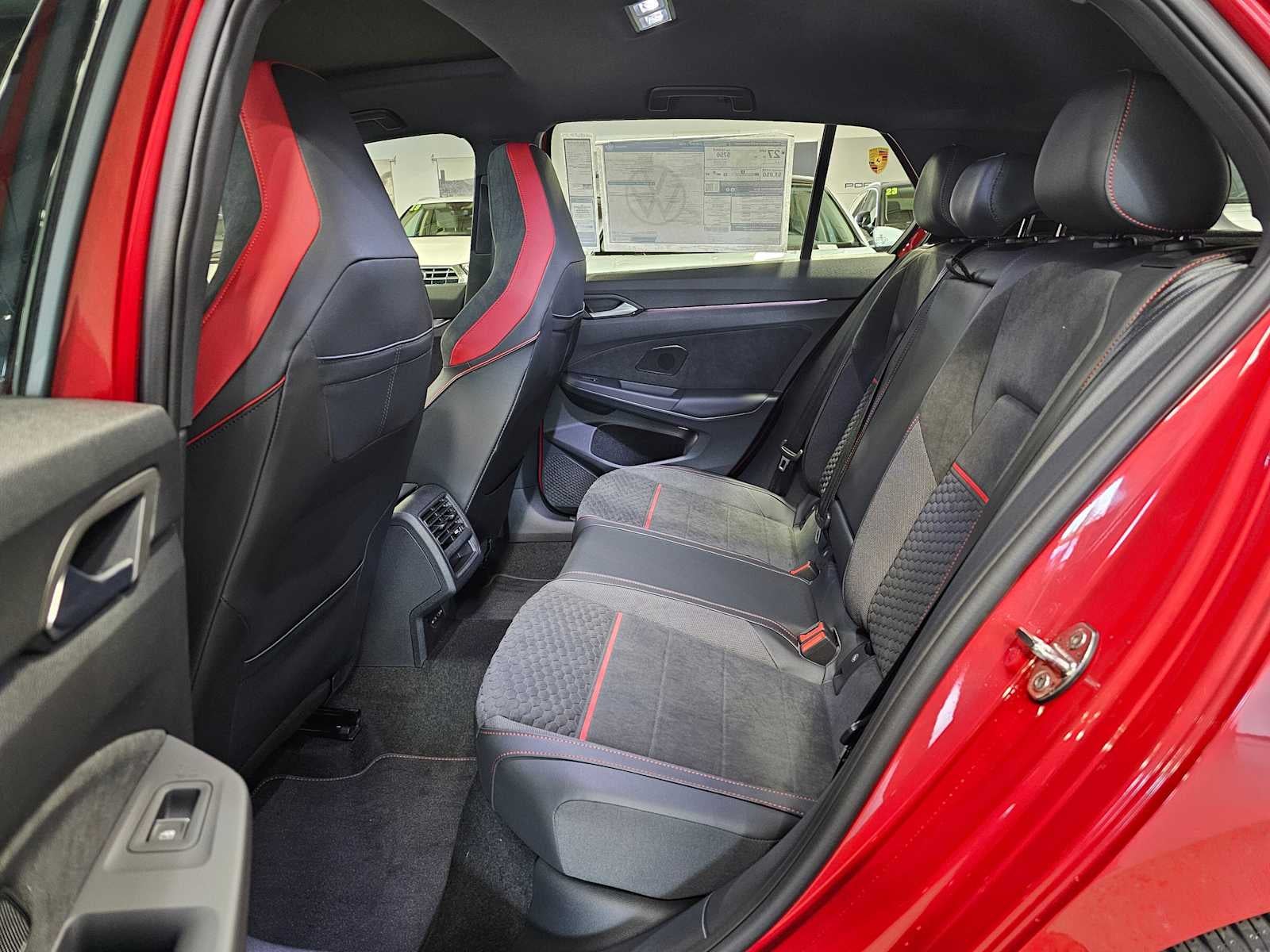 2026 Volkswagen Golf GTI 2.0T SE DSG