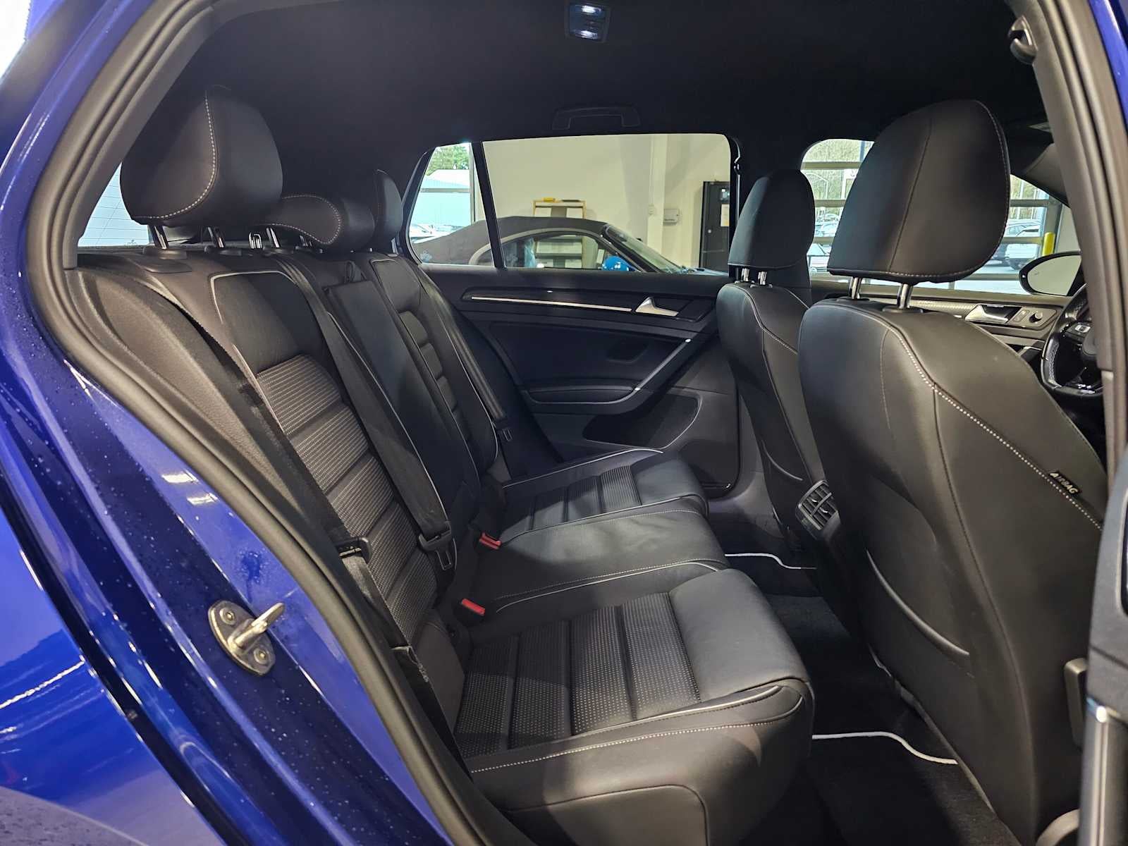 2019 Volkswagen Golf R 2.0T DSG w/DCC/Nav