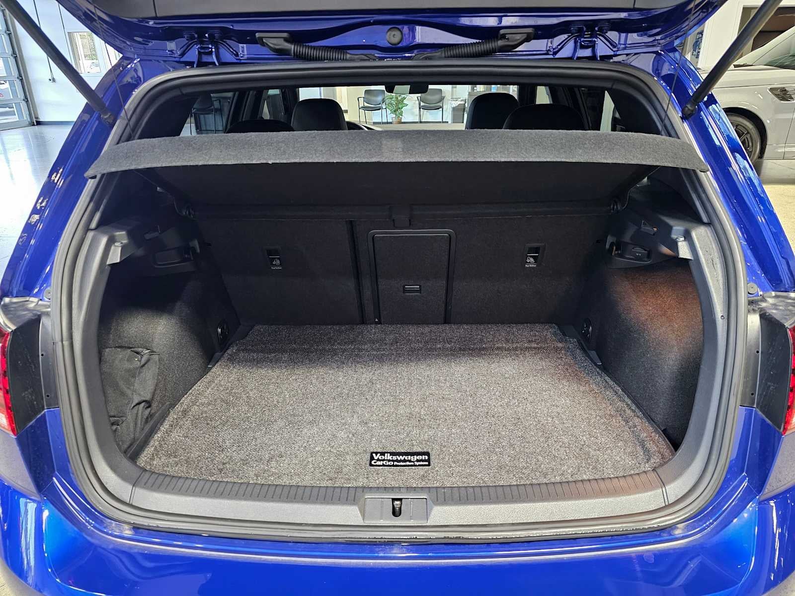 2019 Volkswagen Golf R 2.0T DSG w/DCC/Nav