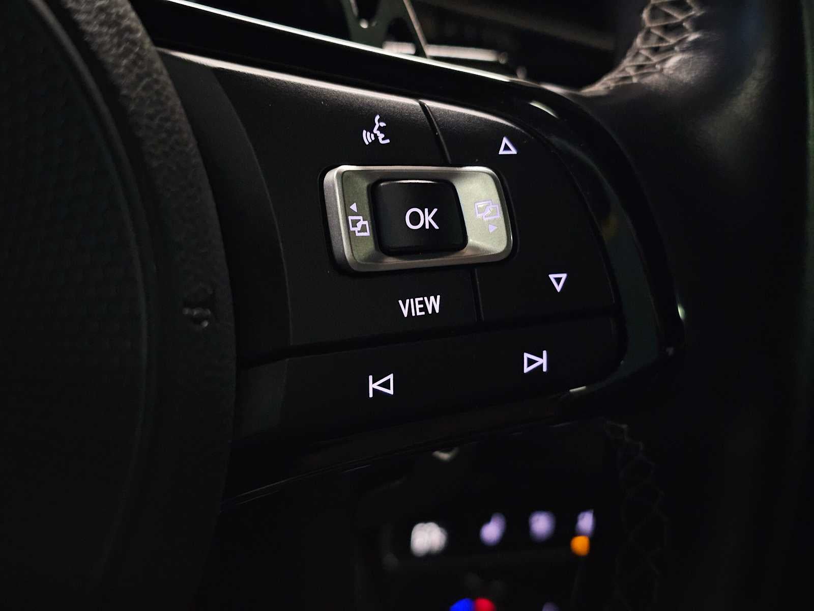 2019 Volkswagen Golf R 2.0T DSG w/DCC/Nav