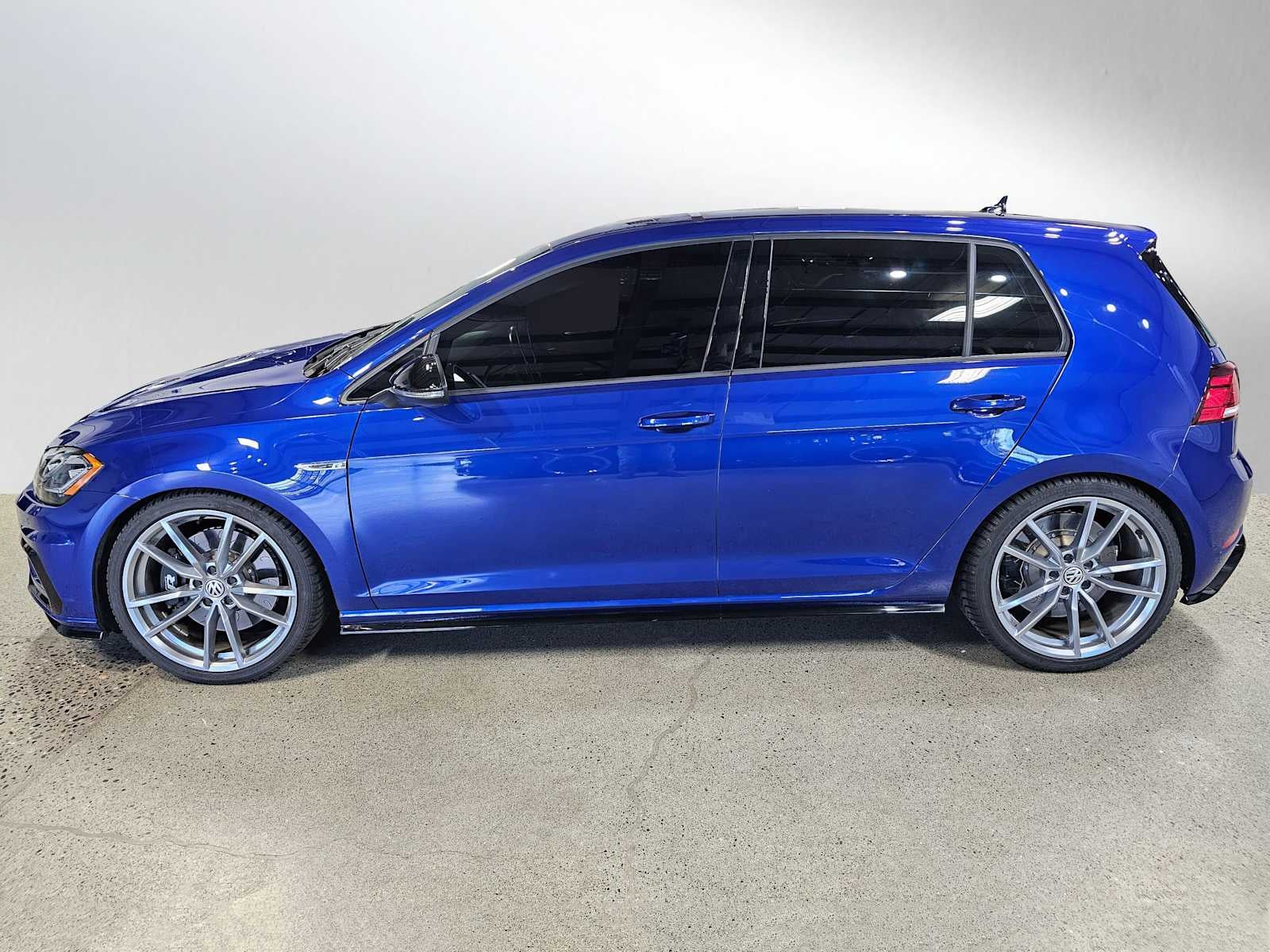 2019 Volkswagen Golf R 2.0T DSG w/DCC/Nav