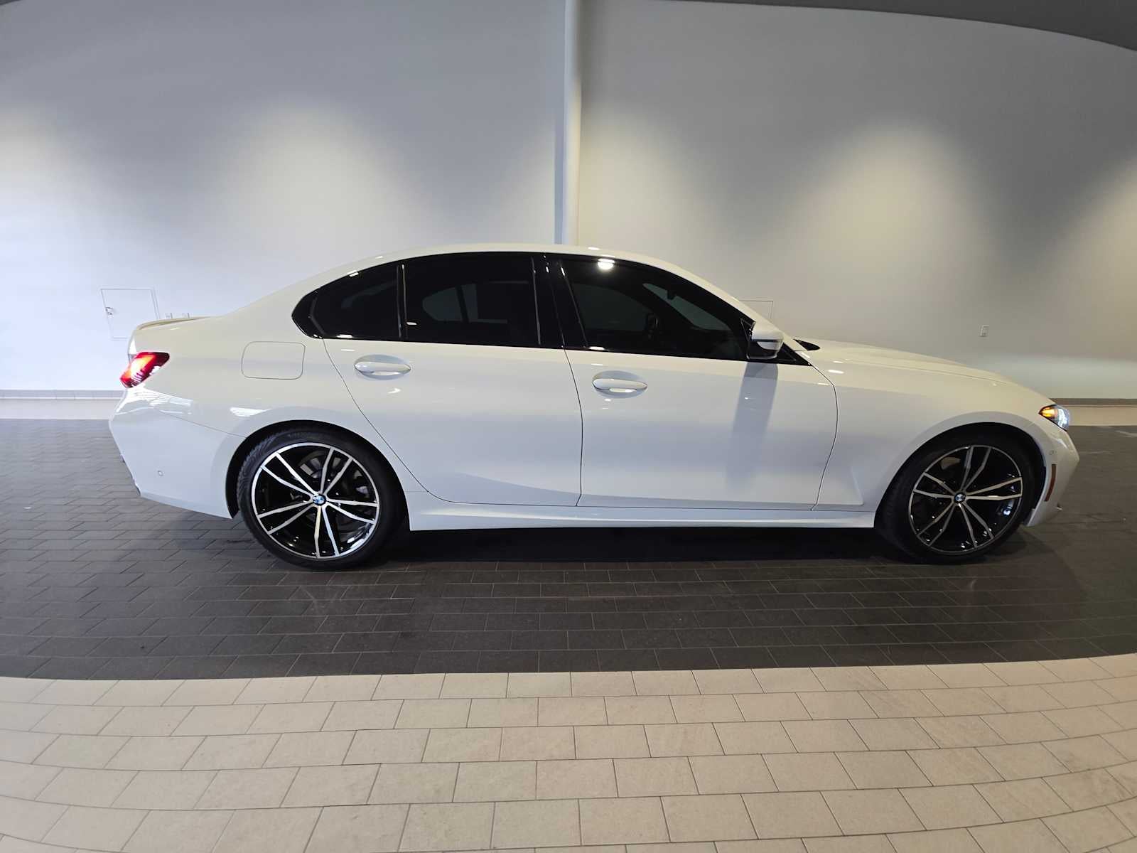 2023 BMW 330i 330i