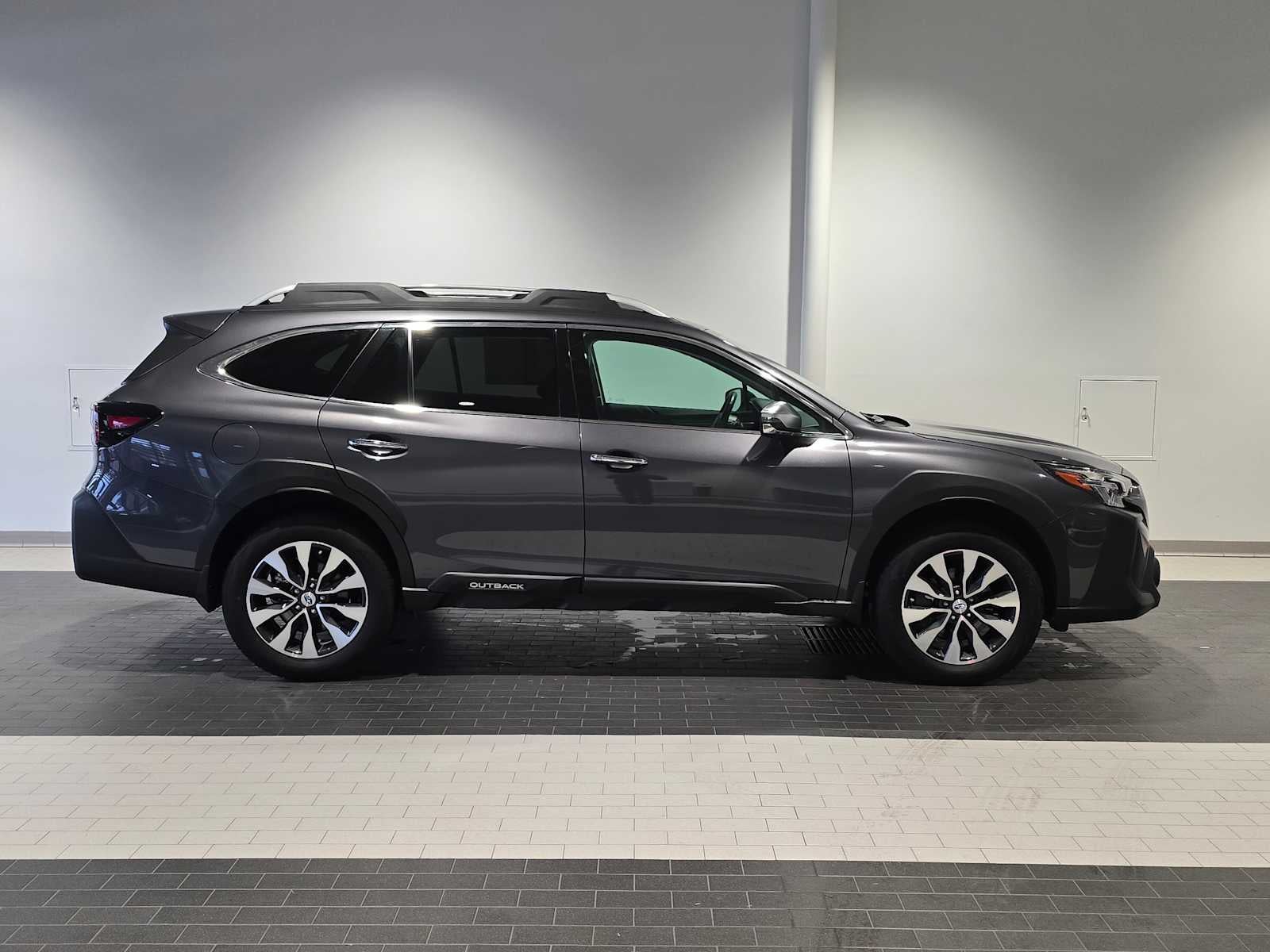 2024 Subaru Outback Touring