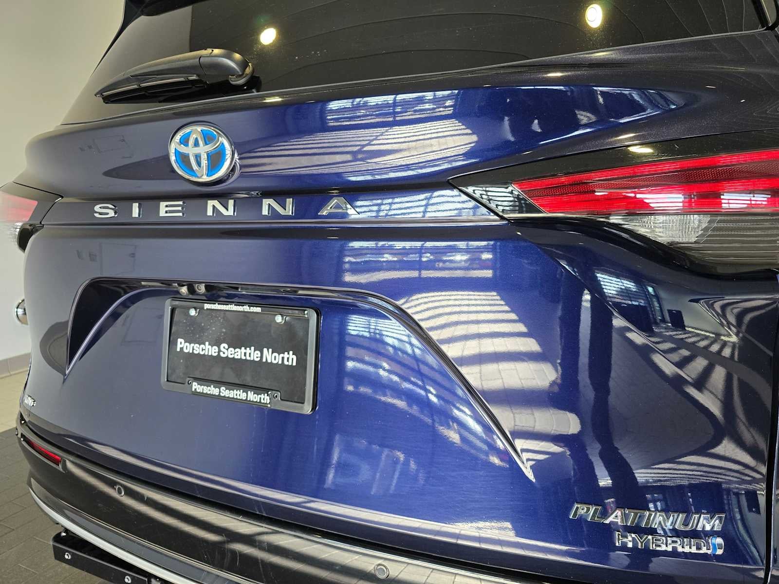 2023 Toyota Sienna Platinum