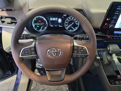 2023 Toyota Sienna Platinum