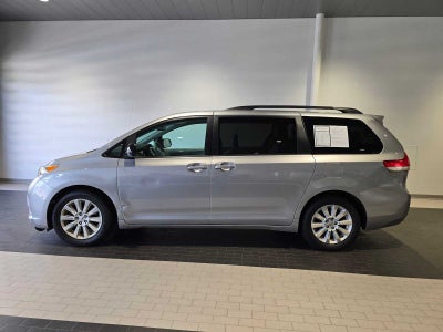 2012 Toyota Sienna LE