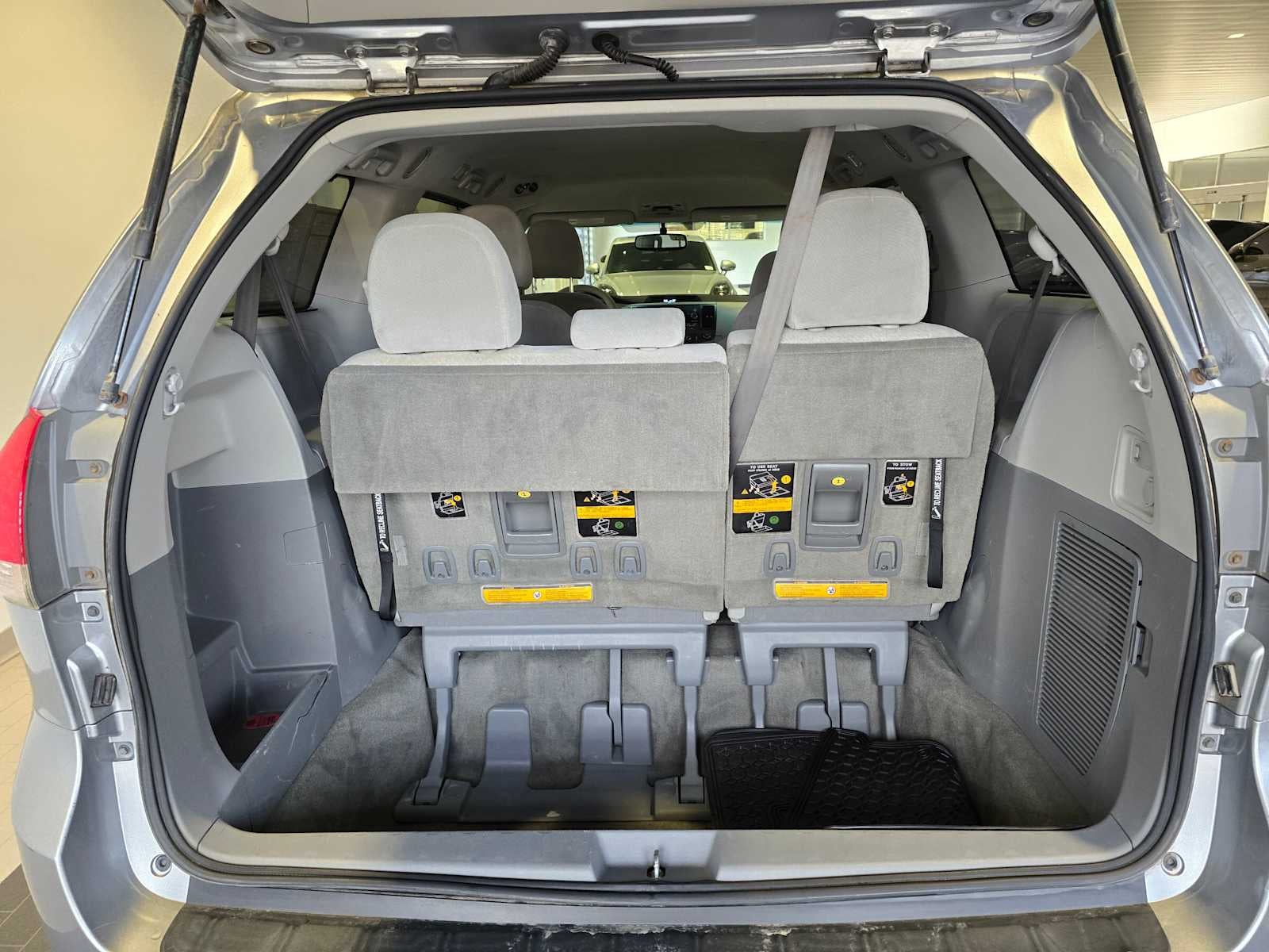 2012 Toyota Sienna LE