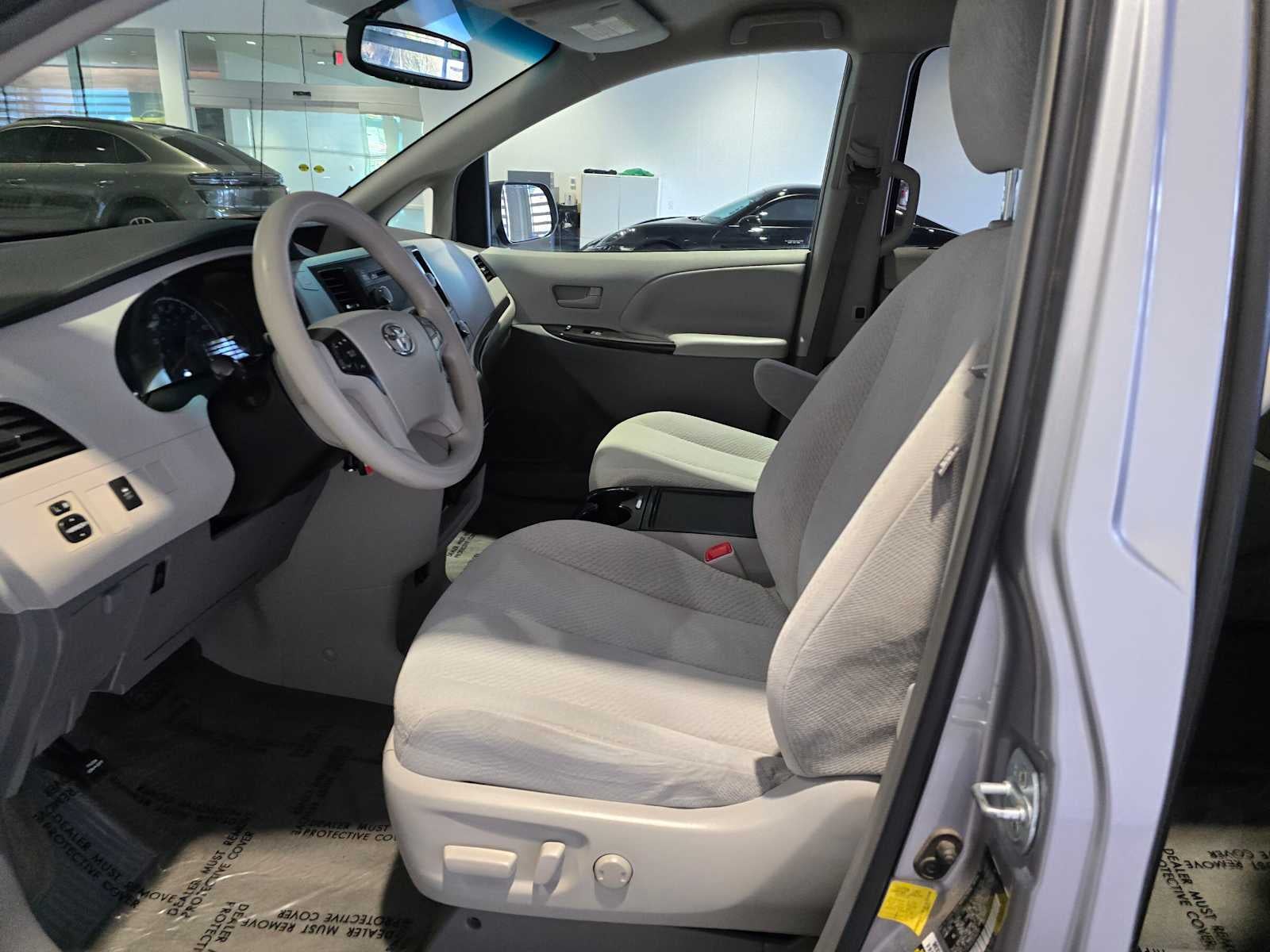 2012 Toyota Sienna LE
