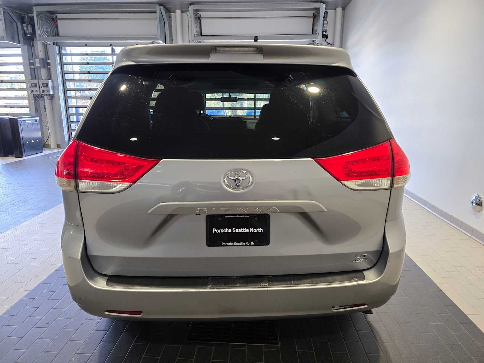 2012 Toyota Sienna LE