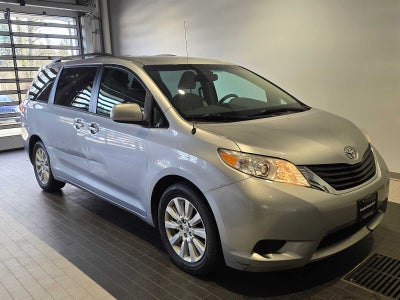 2012 Toyota Sienna LE