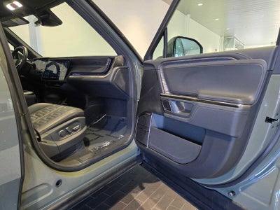 2022 Rivian R1S Launch Edition