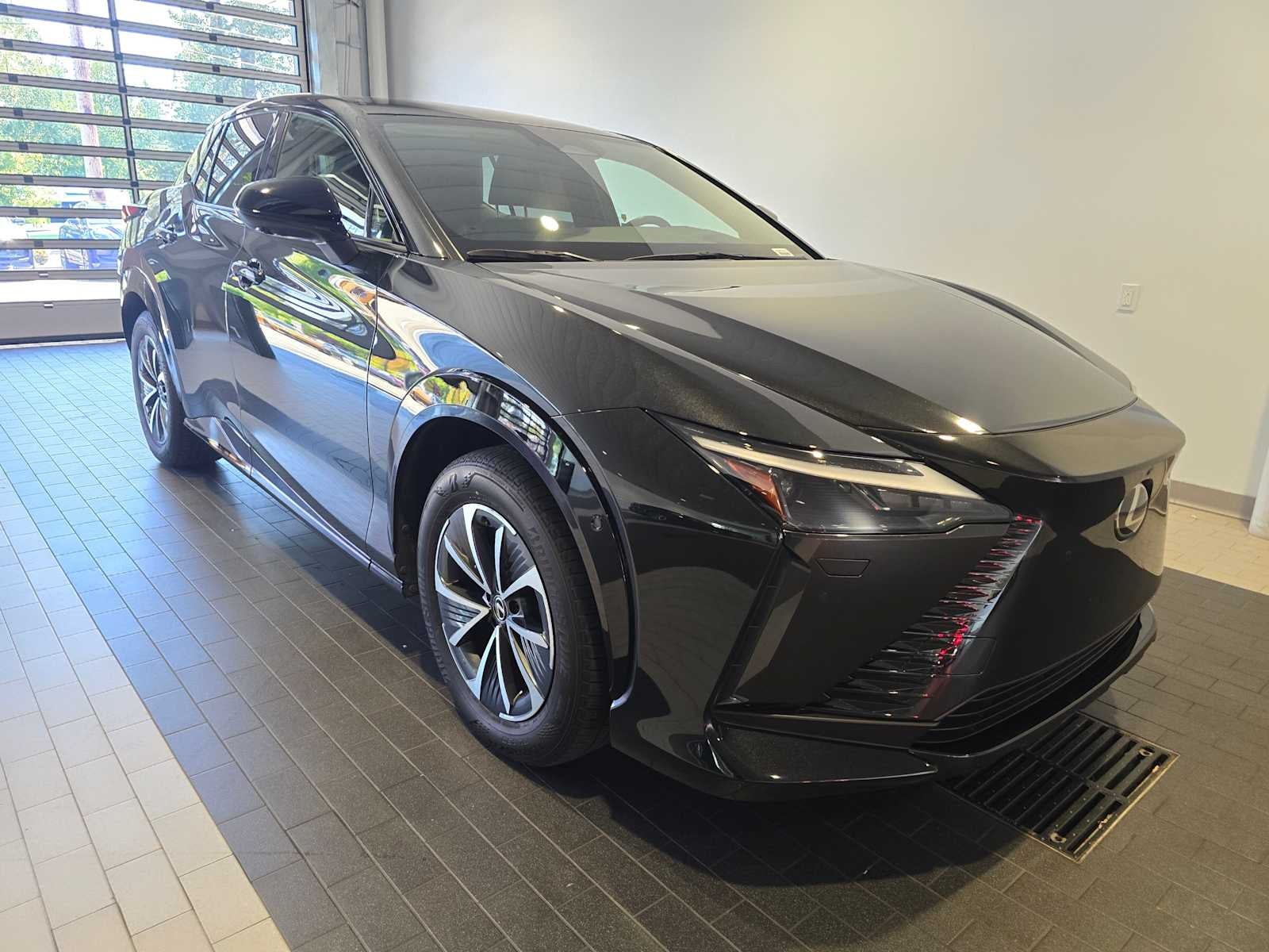 2023 Lexus RZ 450e Premium