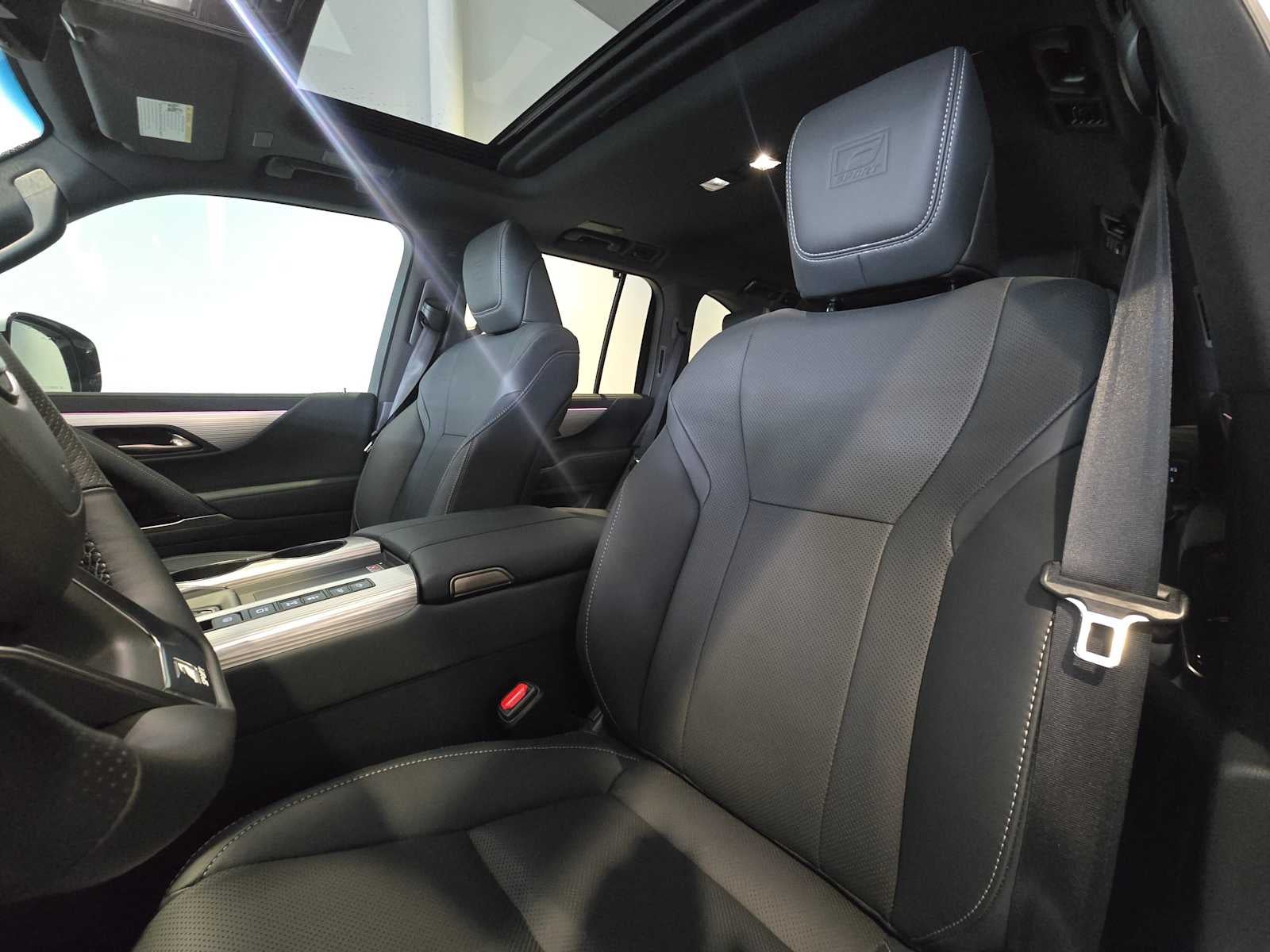 2026 Lexus LX 700h F SPORT Handling