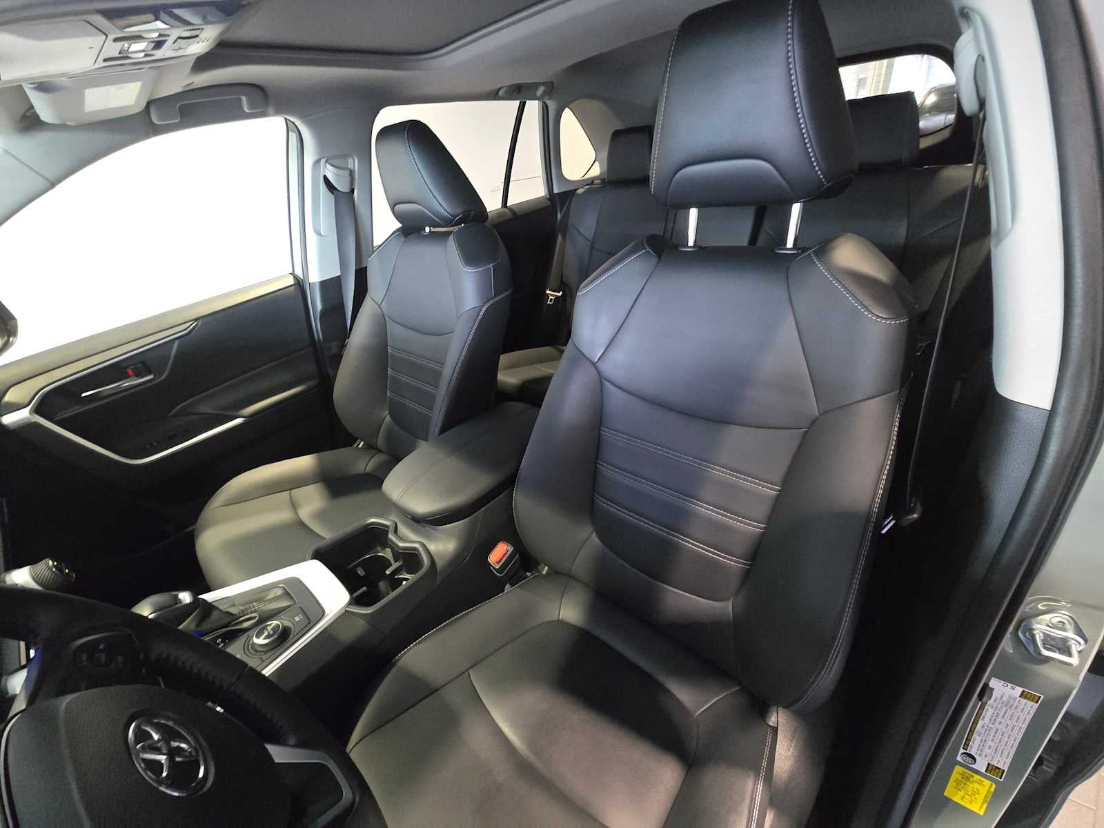 2023 Toyota RAV4 Hybrid XLE Premium