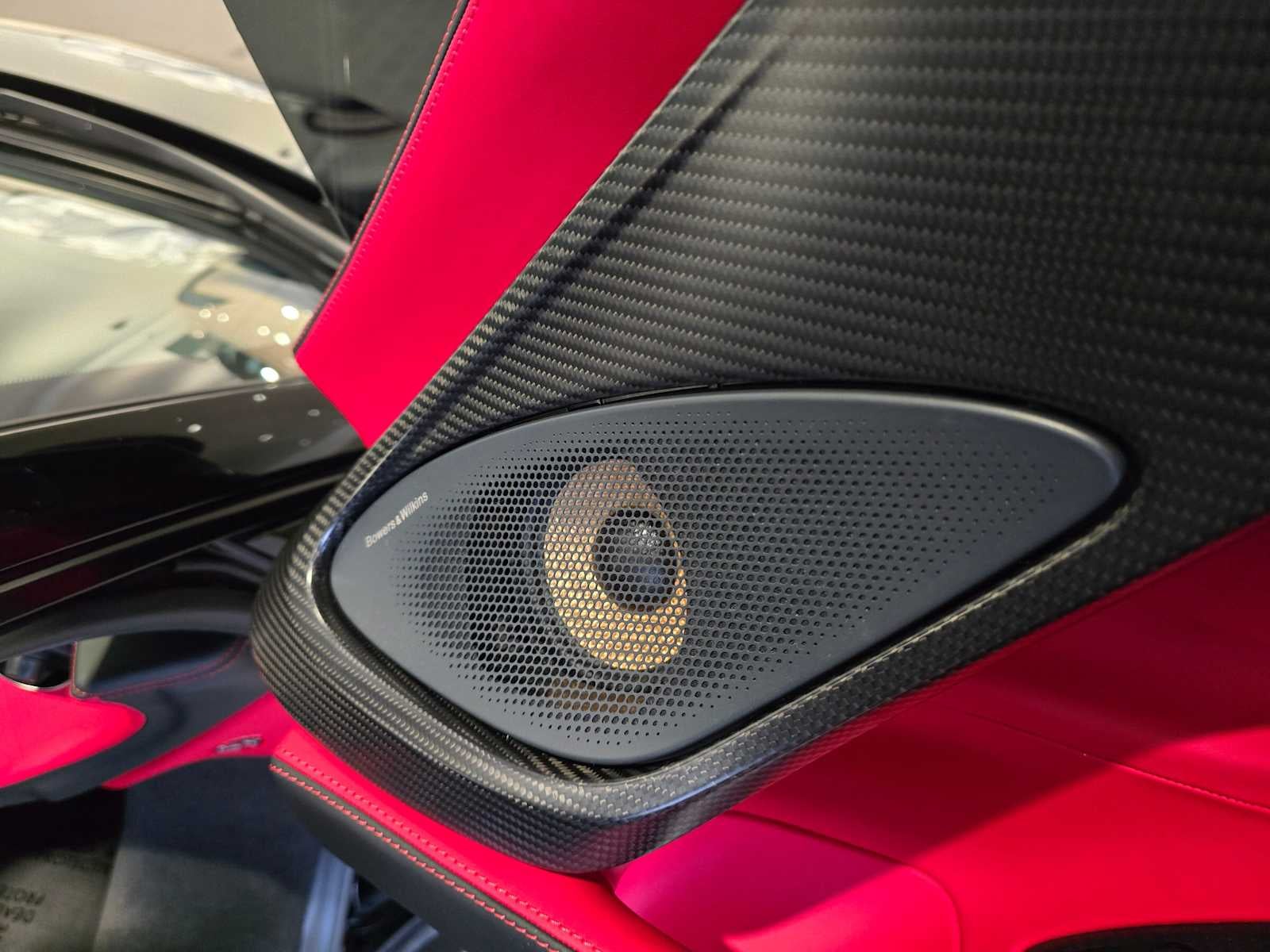 2019 McLaren 570GT Base