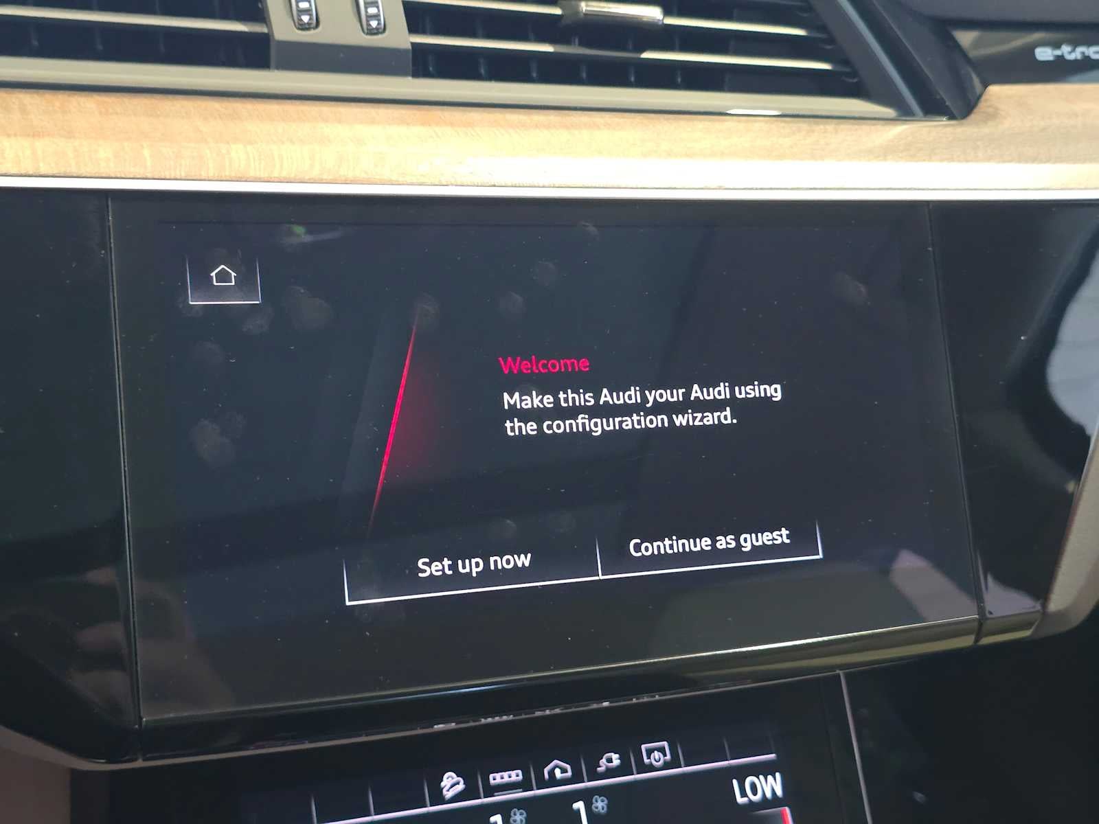 2024 Audi Q8 e-tron Premium Plus
