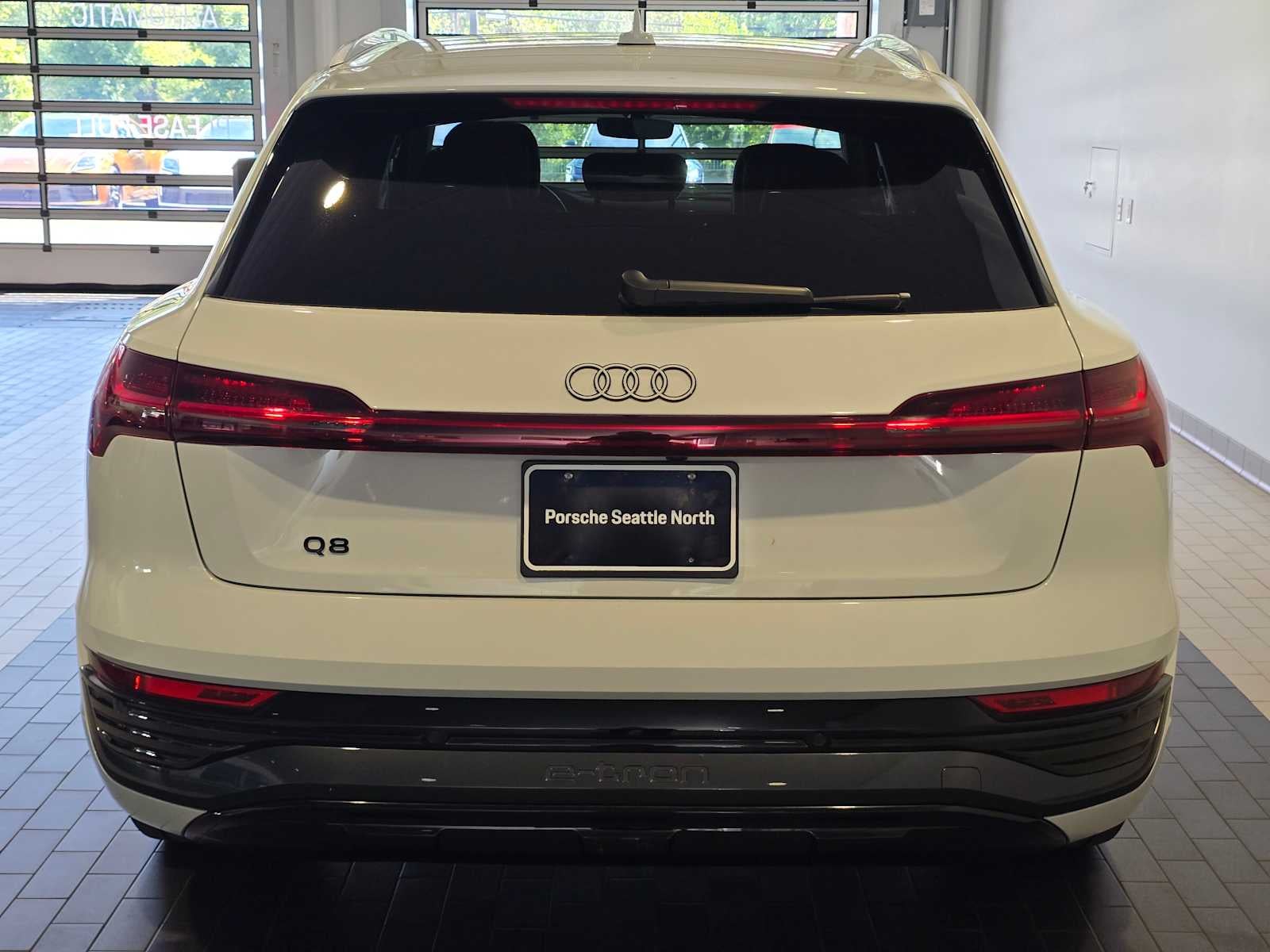2024 Audi Q8 e-tron Premium Plus