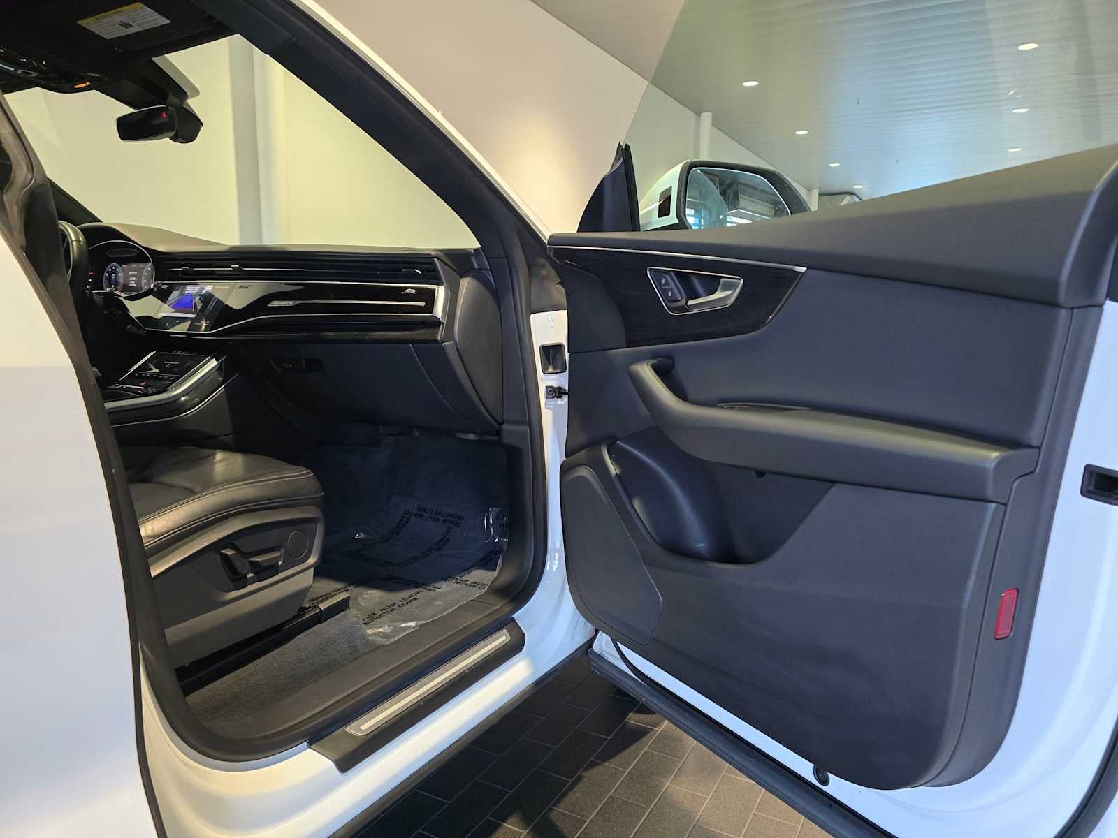 2019 Audi Q8 Premium