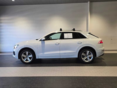 2019 Audi Q8 Premium
