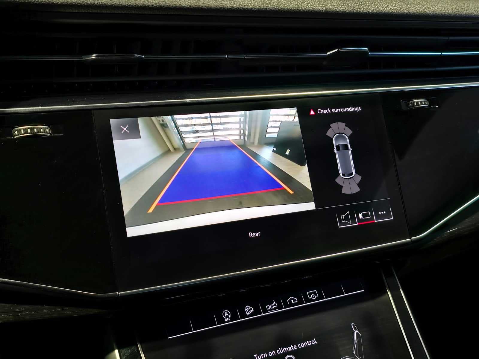 2019 Audi Q8 Premium