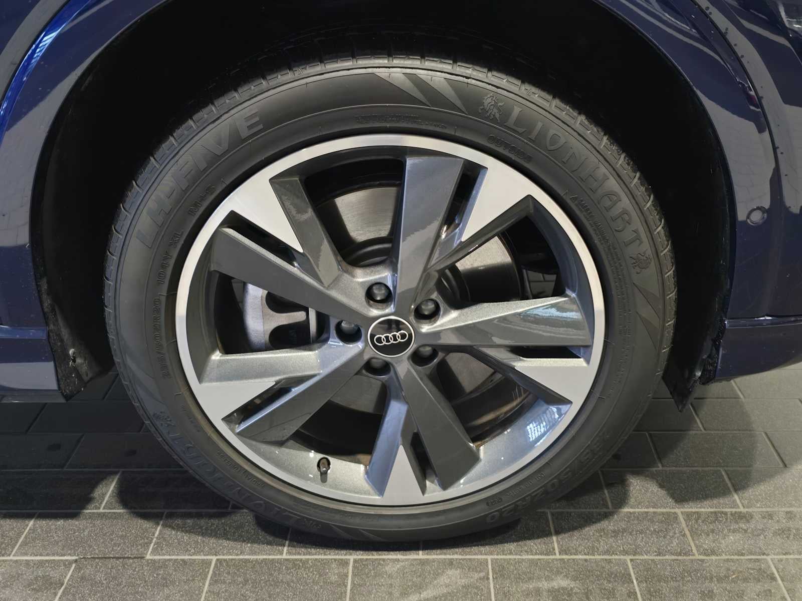 2024 Audi Q4 e-tron Premium Plus