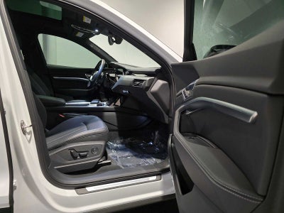 2023 Audi e-tron Premium Plus