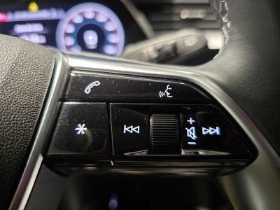 2023 Audi e-tron Premium Plus