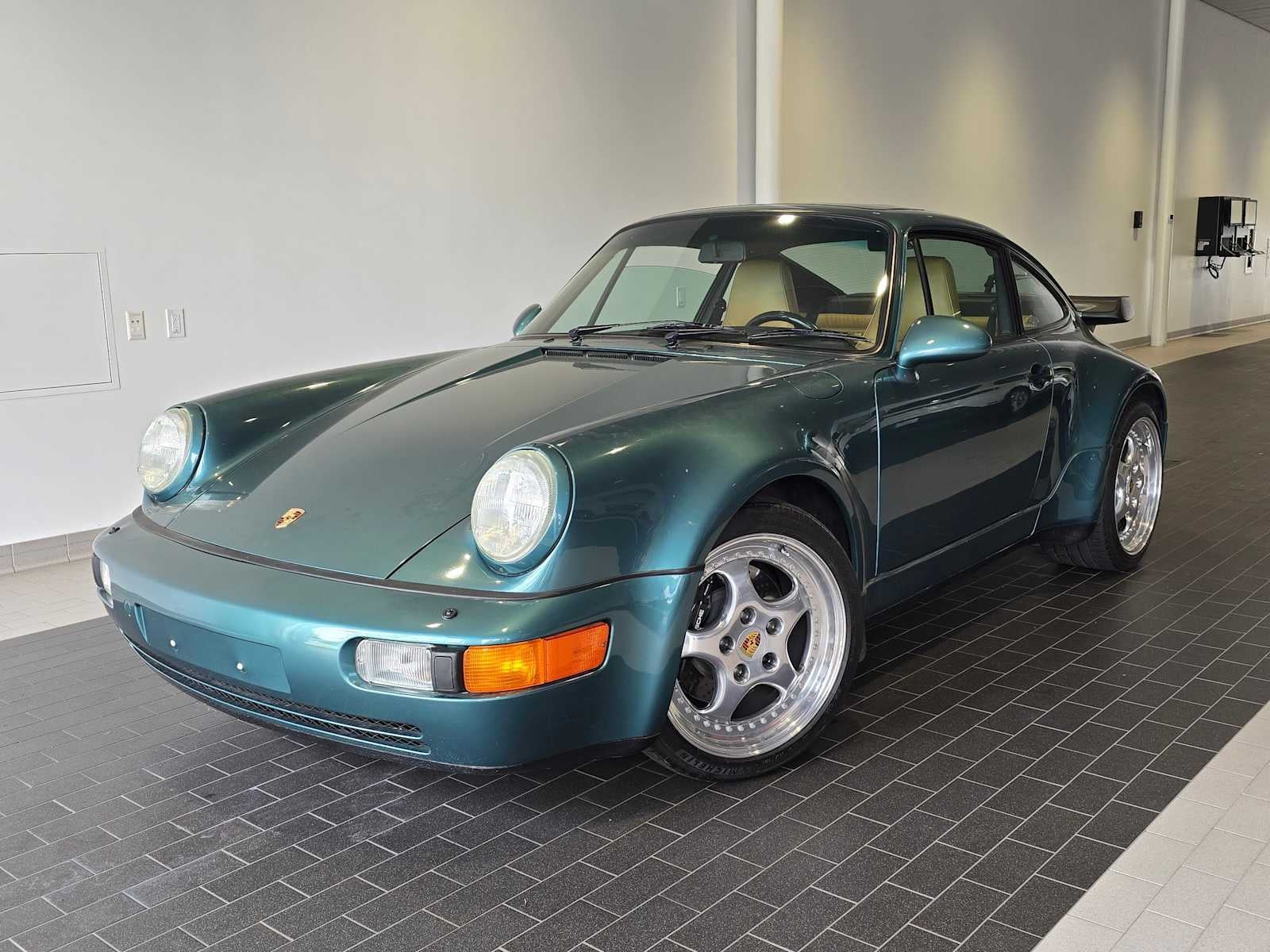 1991 Porsche 911 Turbo Base