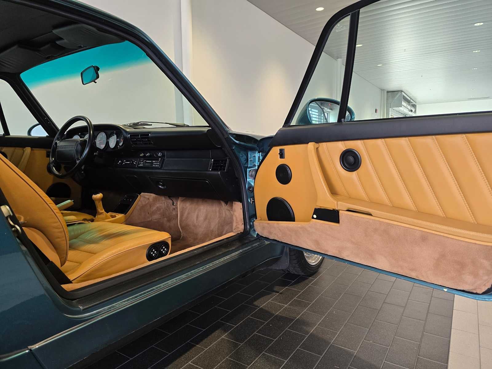 1991 Porsche 911 Turbo Base