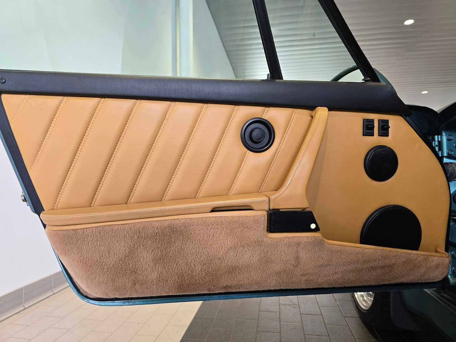 1991 Porsche 911 Turbo Base