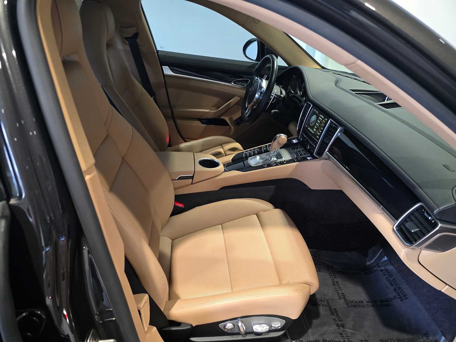 2016 Porsche Panamera Panamera 4 Edition