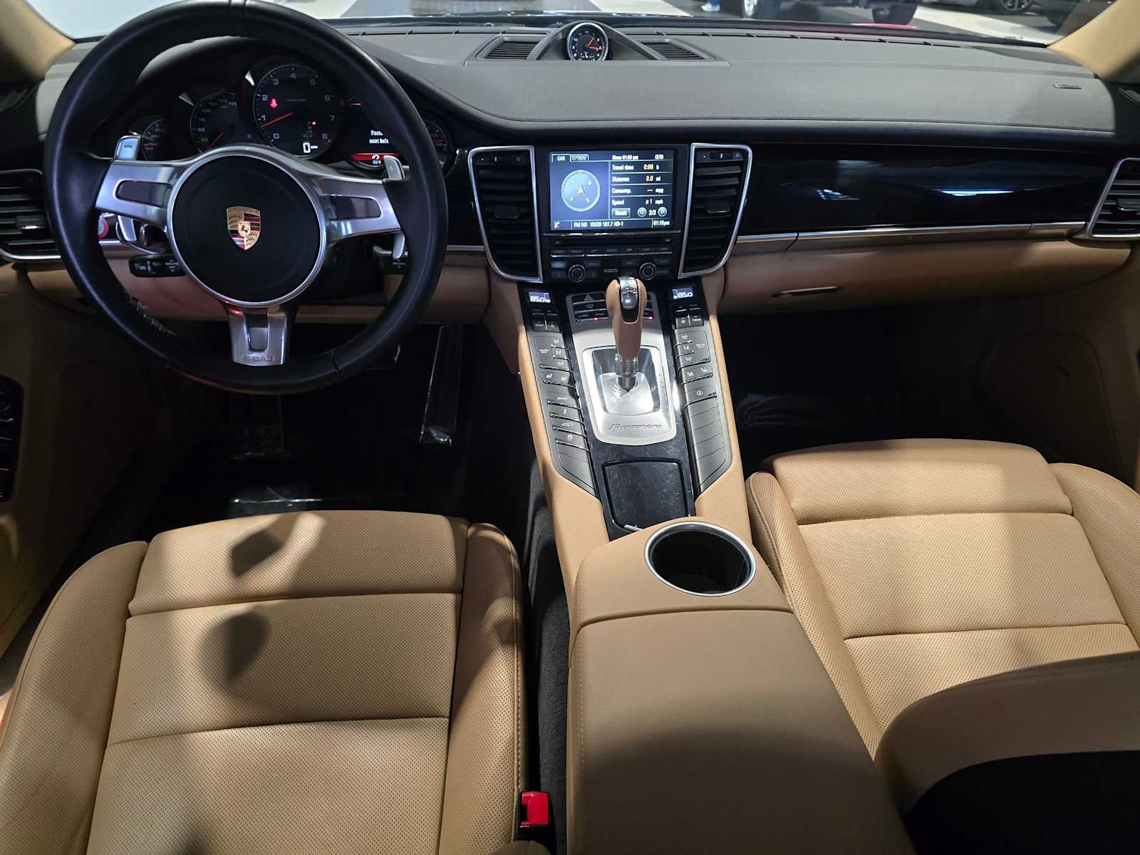 2016 Porsche Panamera Panamera 4 Edition