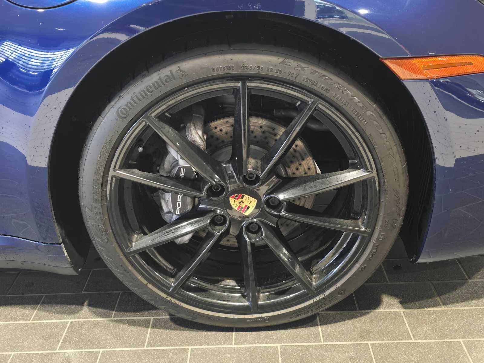 2020 Porsche 911 Carrera