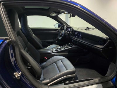 2020 Porsche 911 Carrera