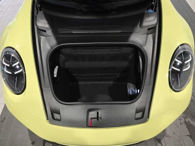 2025 Porsche 911 Carrera