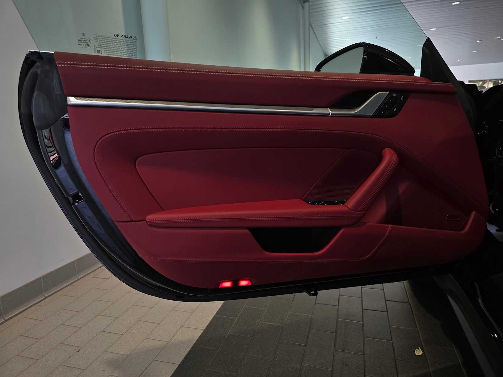 2025 Porsche 911 Carrera