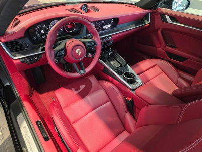 2025 Porsche 911 Carrera